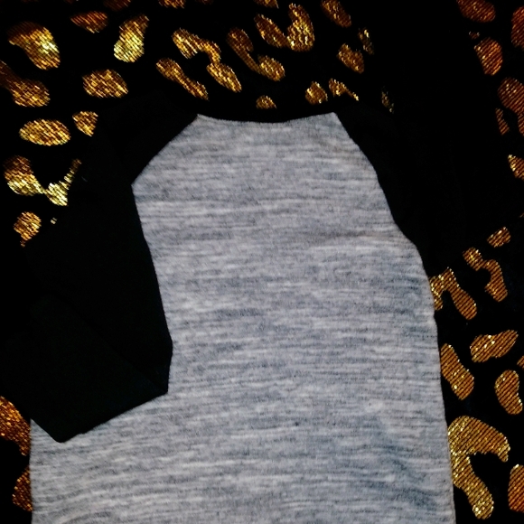 Little Girls Sweat Shirt - Picture 2 of 2